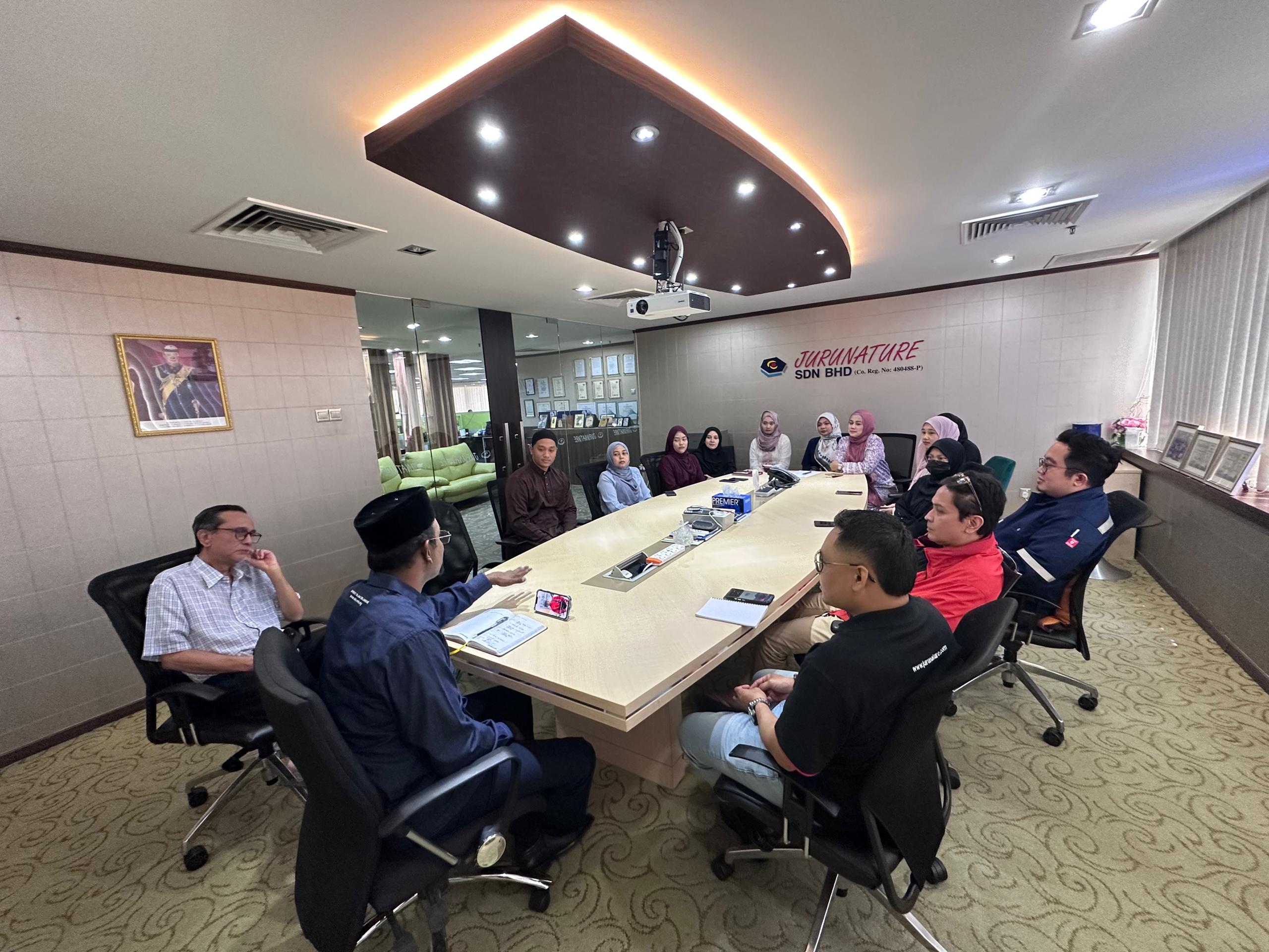 Majlis Transformasi Produktif Melalui Ramadan Staff HQ Jurunature bersama Pengerusi Jurunature Prof. Dato' Dr. Mohd Farid Ravi Abdullah