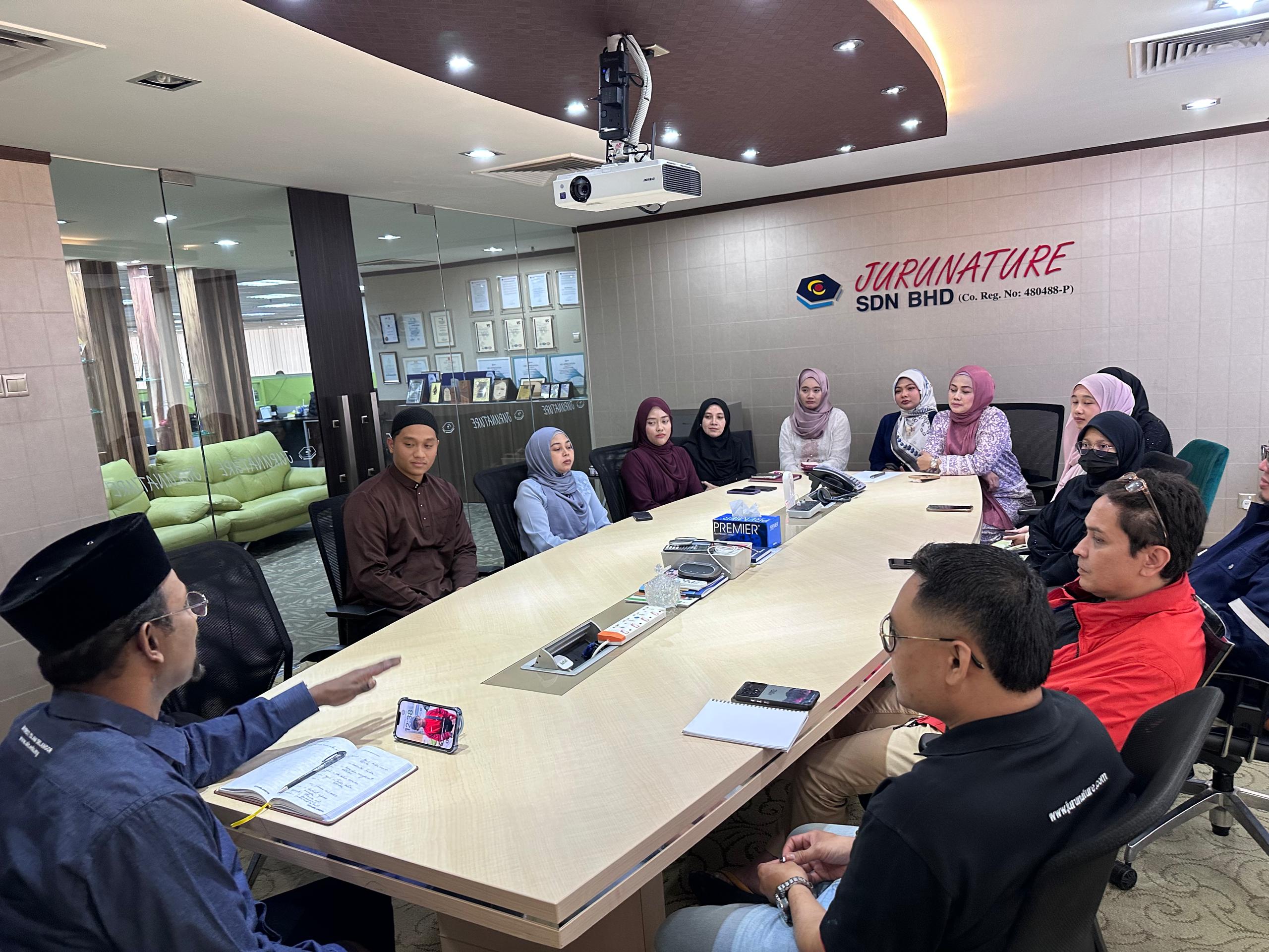 Majlis Transformasi Produktif Melalui Ramadan Staff HQ Jurunature bersama Pengerusi Jurunature Prof. Dato' Dr. Mohd Farid Ravi Abdullah